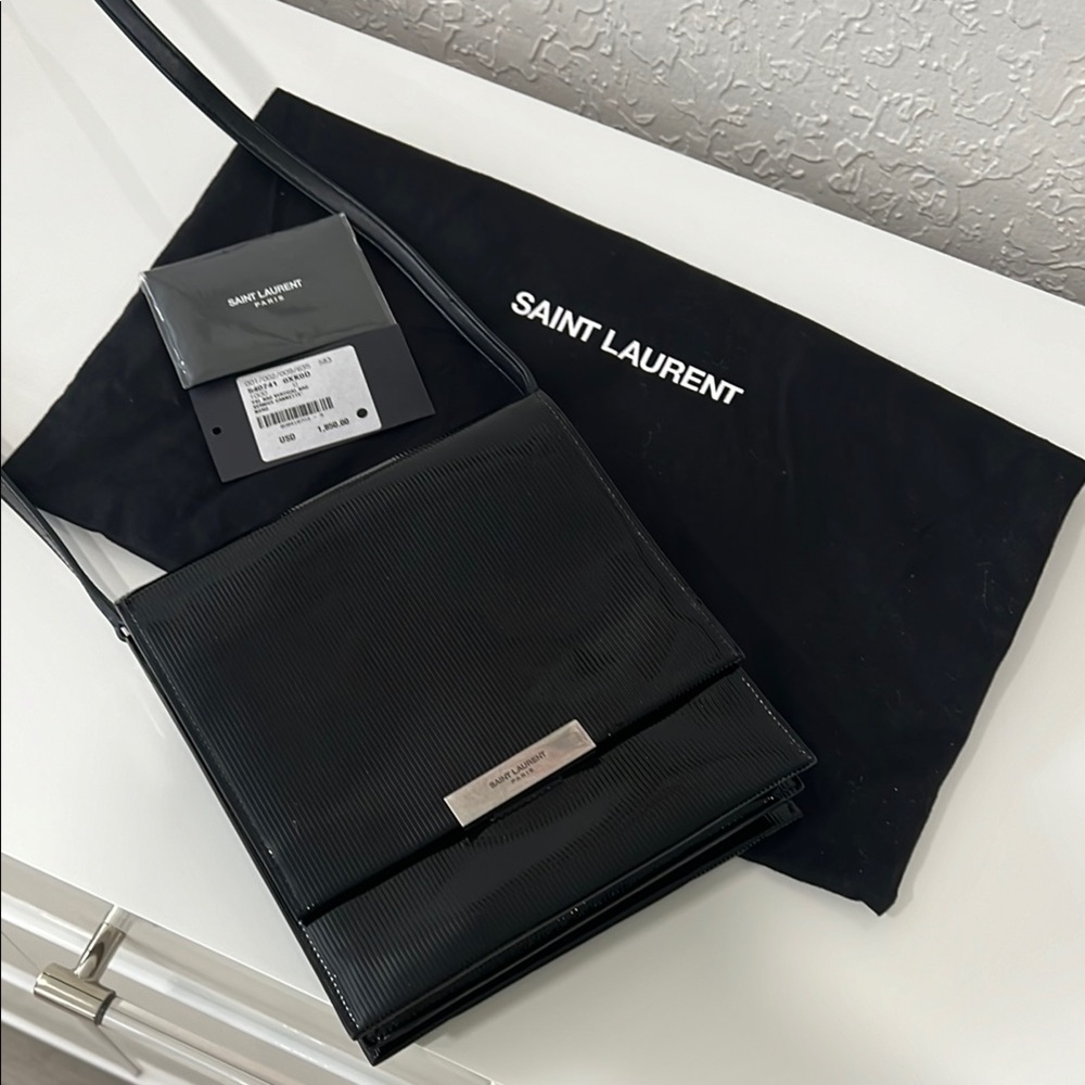 Saint Laurent Black Crossbody Bag with Sleek Design